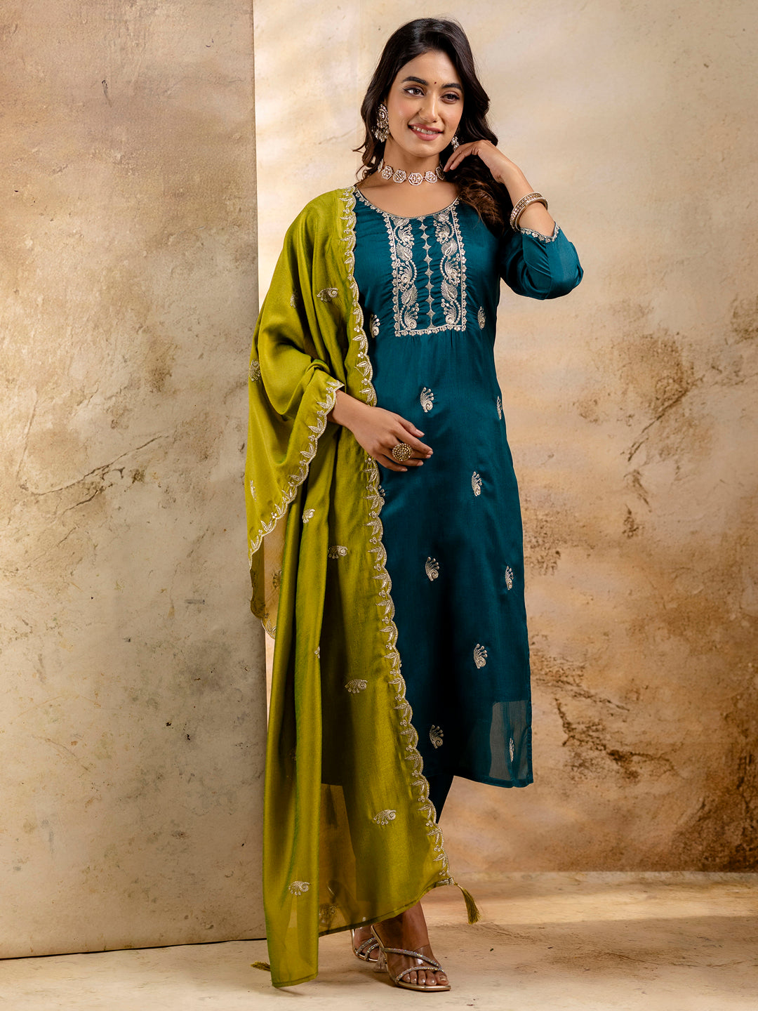 Dhiyona VV Women's Embroidered Silk Blend Kurta Pant Sets With Dupatta