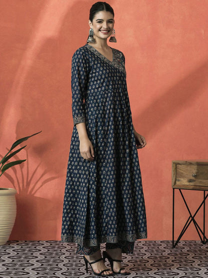 Dhiyona SN Women's Floral Printed Pure Cotton V-Neck Angrakha Kurta With Trousers And Dupatta