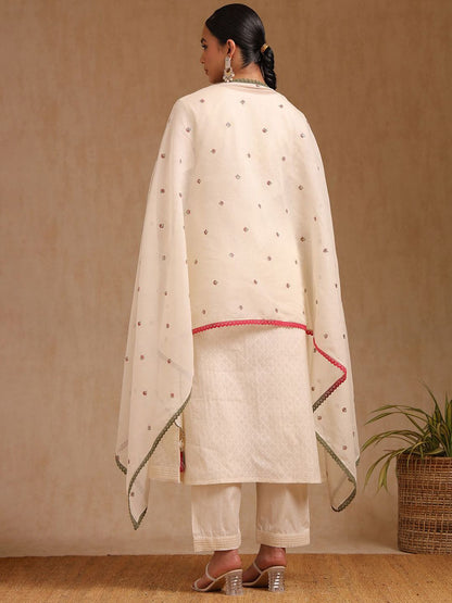 Dhiyona SO Women's Floral Embroidered Thread Work Tie-Up Neck Straight Kurta With Trousers And Dupatta