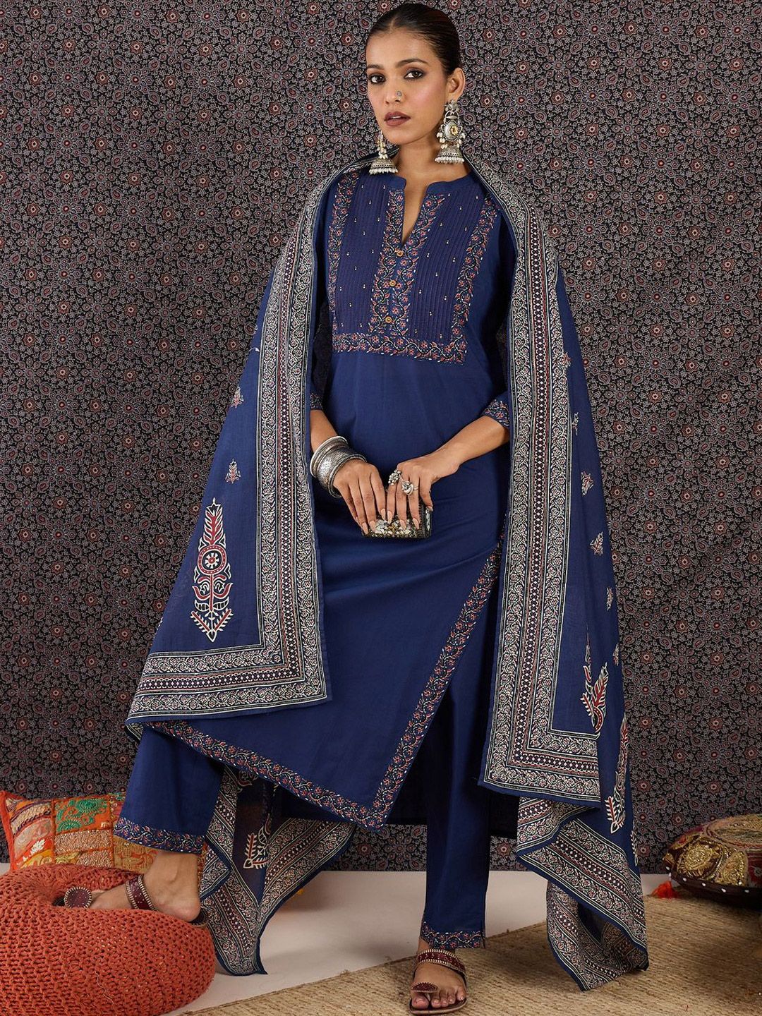 Dhiyona IE Embroidered Notch Neck Thread Work Pure Cotton Kurta With Trousers & Dupatta