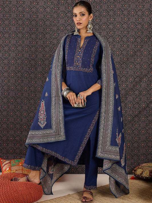 Embroidered Notch Neck Thread Work Pure Cotton Kurta With Trousers & Dupatta