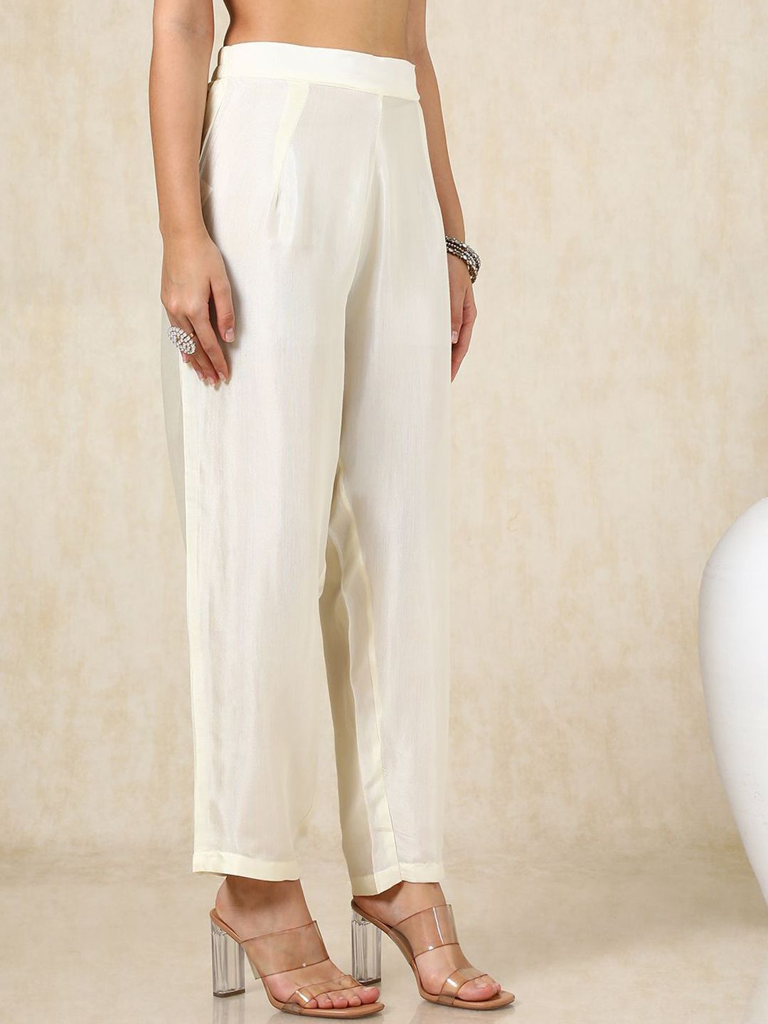 Dhiyona SO Women's Off White Floral Embroidered Round Neck Mirror Work Kurta With Trousers & Dupatta