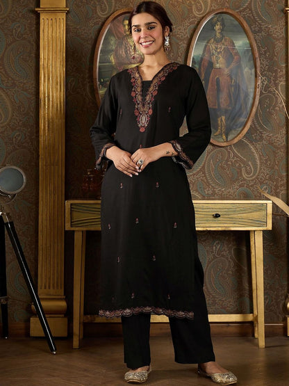 Women Ethnic Motifs Embroidered Kurta with Trousers & Dupatta