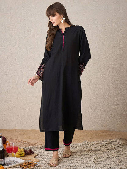 Mandarin Collar Flared Sleeves Thread Work Straight Kurta With Trouser