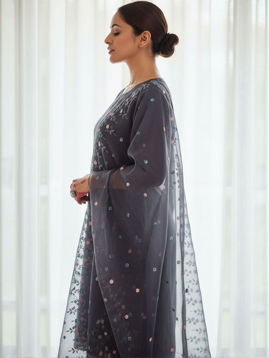 Floral Embroidered Thread Work Straight Kurta With Trousers & Dupatta