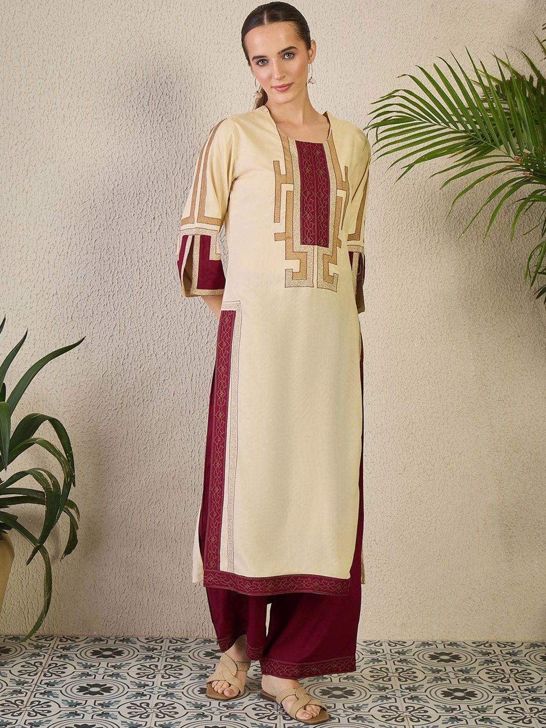 Dhiyona IE Embroidered Round Neck Kurta With Palazzos