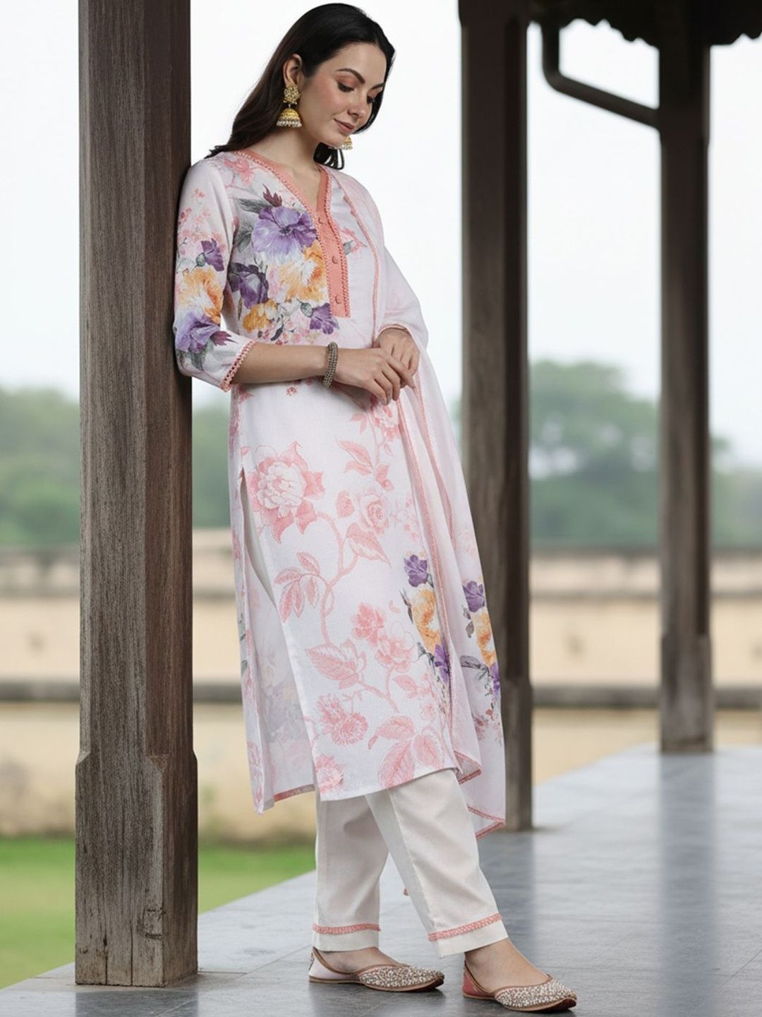 Floral Printed Linen Kurta With Trousers & Dupatta