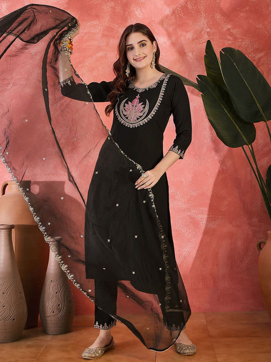 Dhiyona SN Women's Floral Yoke Design Zari Sequence Straight Kurta With Trousers & Dupatta