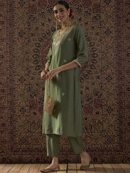 Dhiyona IE Embroidered V-Neck Tunic With Trousers