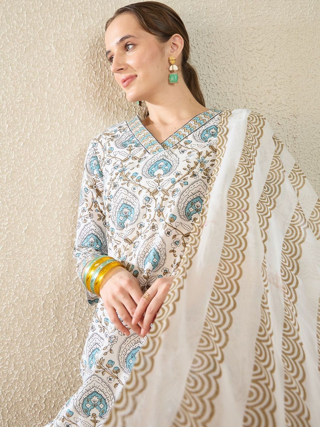 Women Ethnic Motifs Printed Regular Pure Cotton Kurta with Trousers & With Dupatta