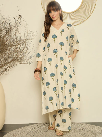 Dhiyona IE Women Printed V-Neck Top and Trousers Co-Ords