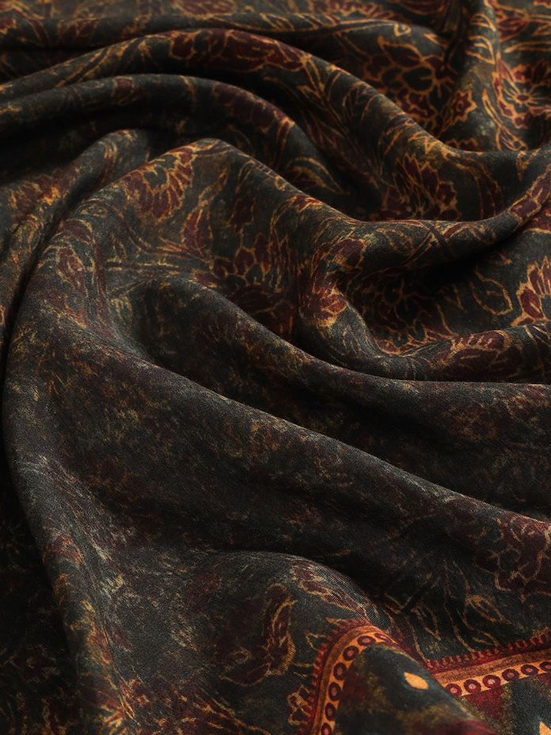 Dhiyona SO Women's V-Neck A-Line Kurta With Trousers & Dupatta