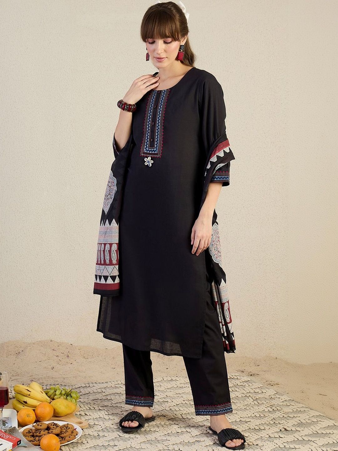 Women Ethnic Motifs Embroidered Regular Thread Work Pure Cotton Kurta with Trousers & With Dupatta
