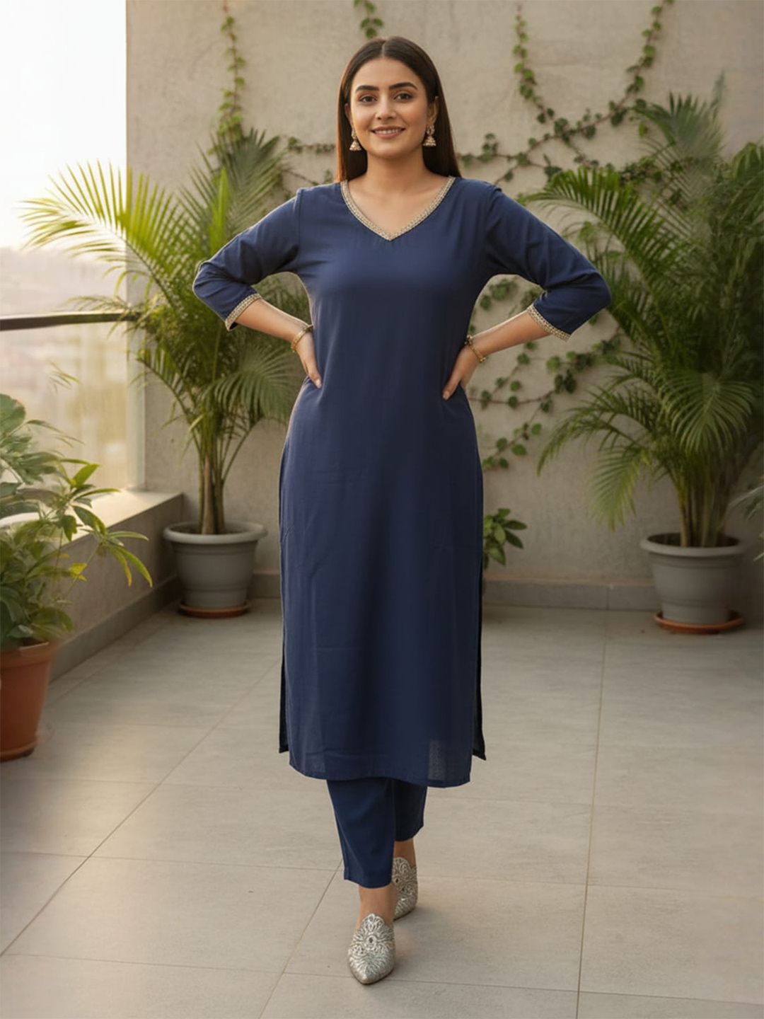 Dhiyona IE V-Neck Tunic With Trousers