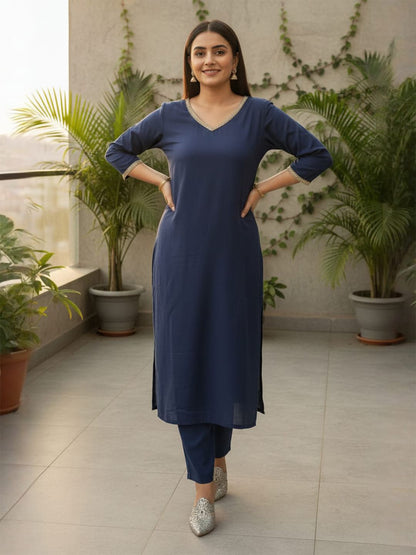 Dhiyona IE V-Neck Tunic With Trousers