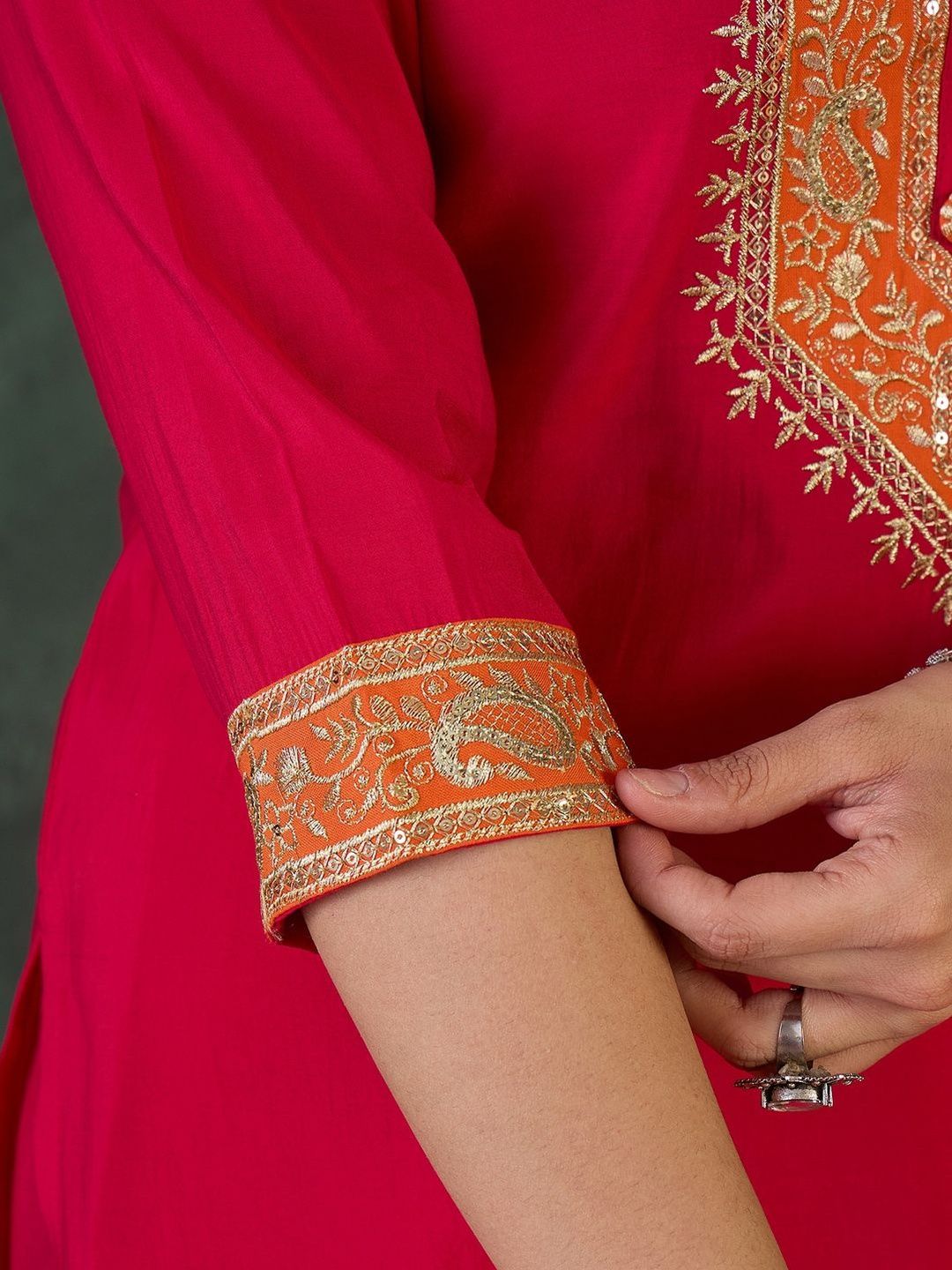 Women Ethnic Motifs Embroidered Regular Kurta with Trousers & With Dupatta