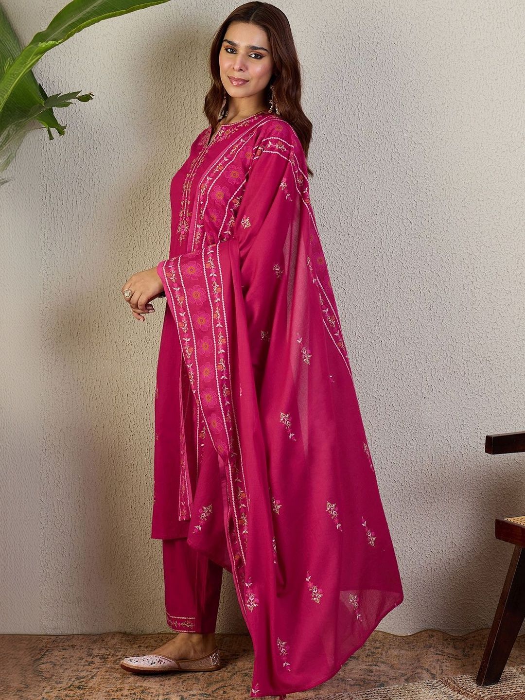 Embroidered Notch Neck Thread Work Pure Cotton Kurta With Trousers & Dupatta