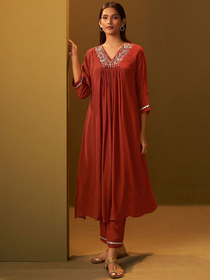 Women Ethnic Motifs Embroidered Thread Work A-Line Kurta with Trouser