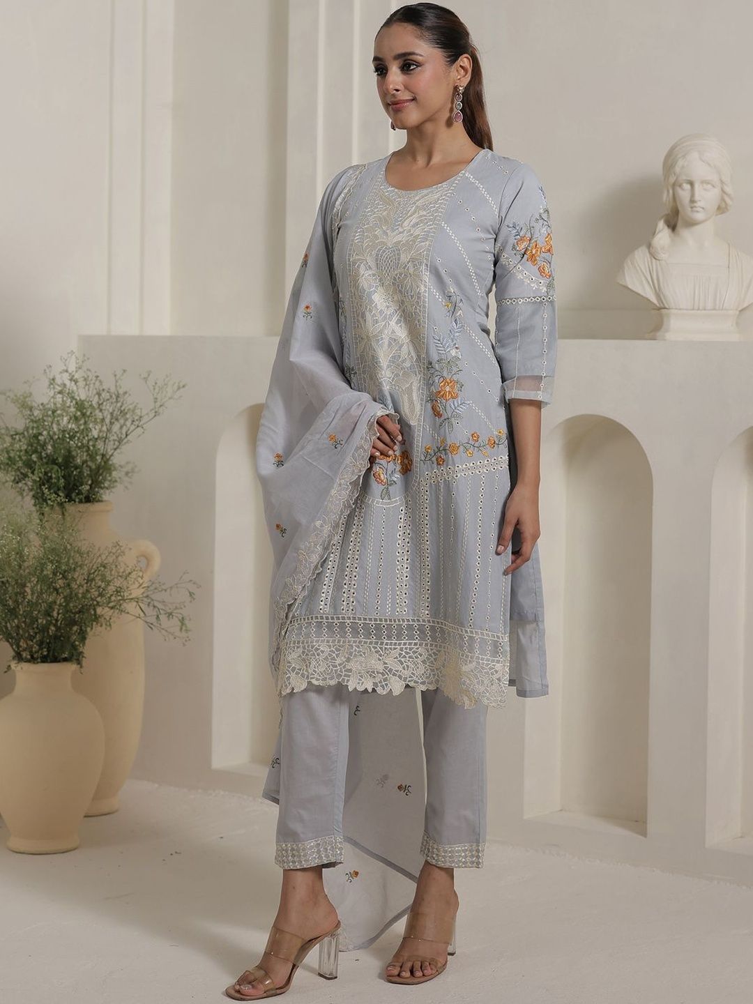 Floral Embroidered Straight Pure Cotton Kurta With Trousers & Dupatta
