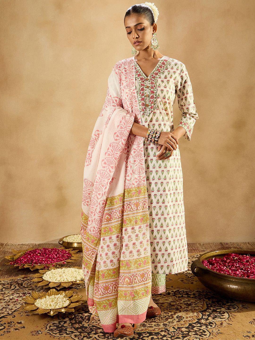Floral Printed Straight Pure Cotton Kurta with Trousers & Dupatta