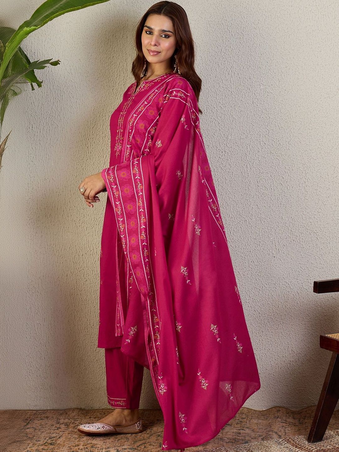 Ethnic Motifs Embroidered Thread Work Pure Cotton Kurta with Trouser & Dupatta