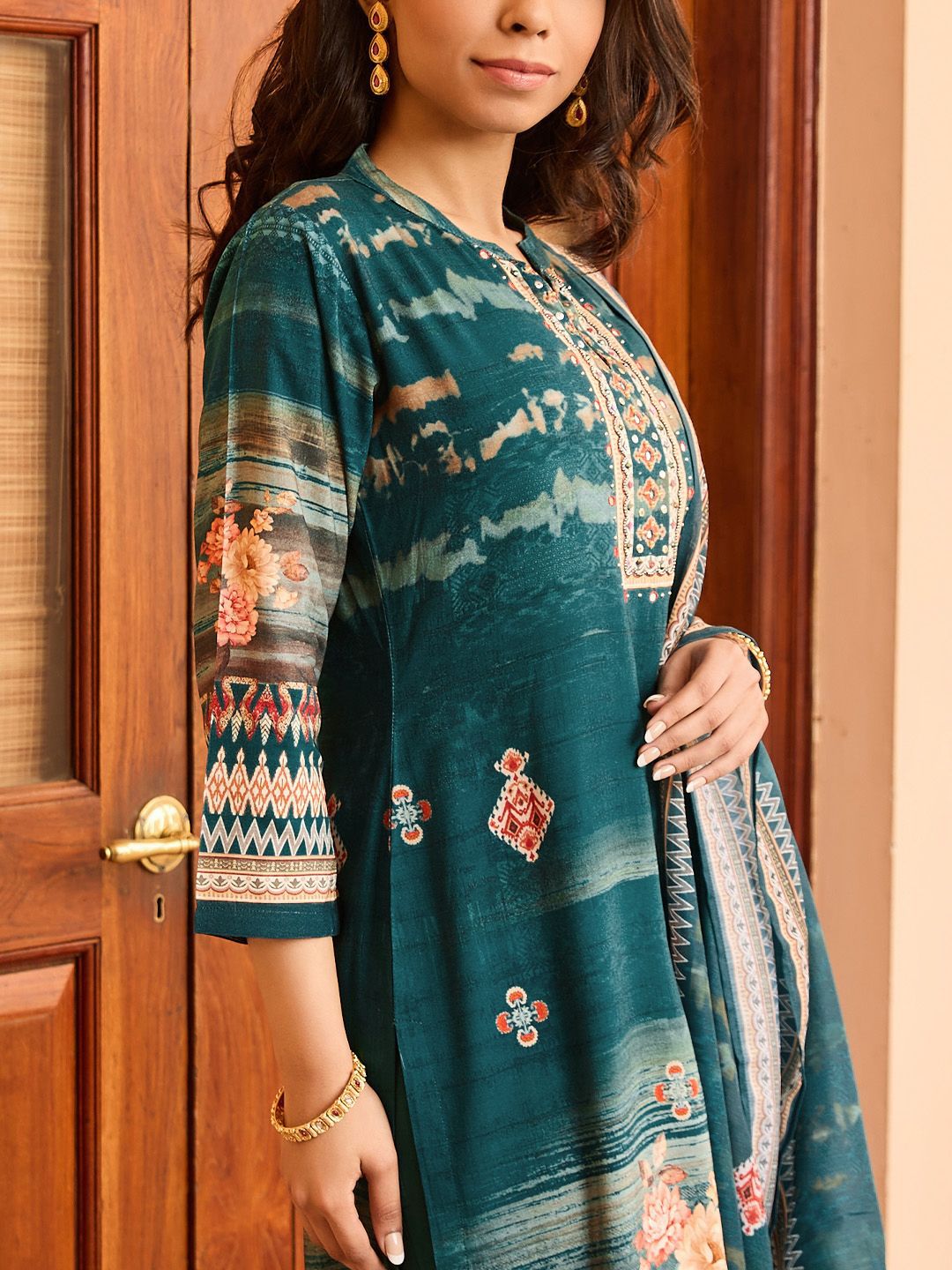 Dhiyona WP Ethnic Motifs Printed Regular Mirror Work Kurta With Trousers & Dupatta