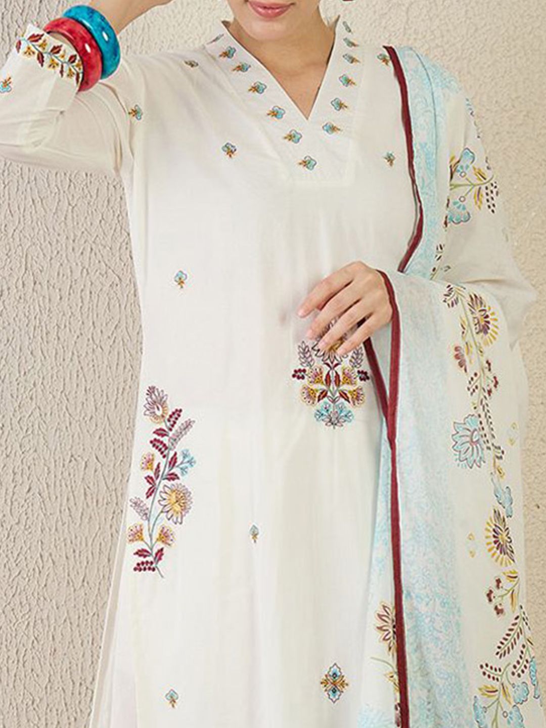 Women Floral Embroidered Pure Cotton Kurta with Trousers & Dupatta