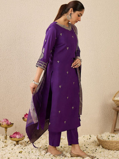 Women Ethnic Motifs Embroidered Regular Kurta with Patiala & Dupatta