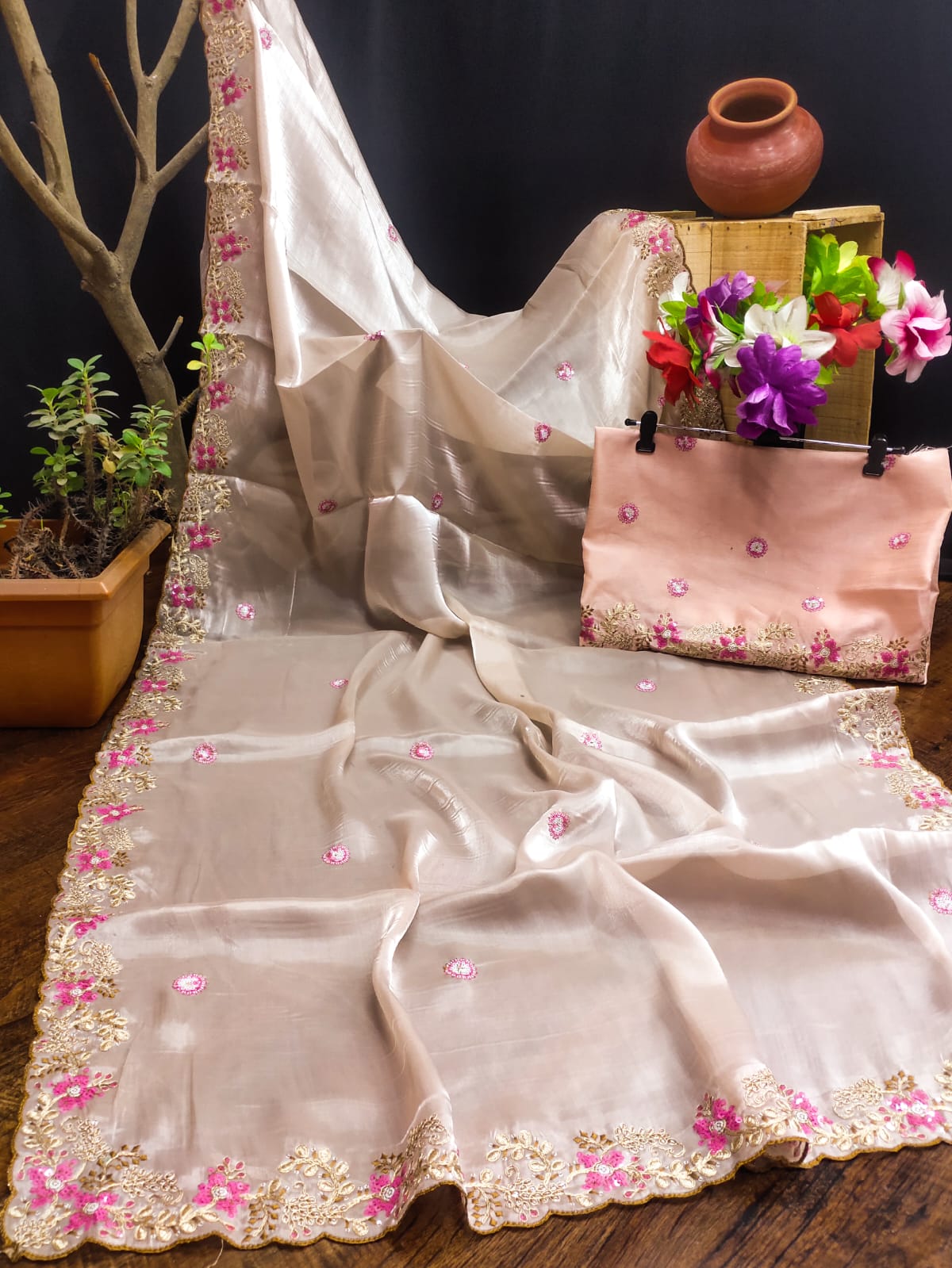 Dhiyona GR Women's Armani Pink Jimmi Choo Embroidered Saree