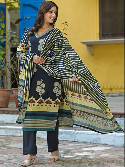 Dhiyona VA Women's Printed Regular Gotta Patti Pure Cotton Kurta with Trousers & With Dupatta