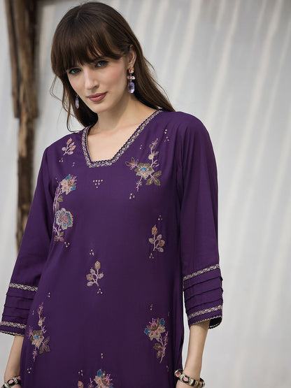 Dhiyona IE Floral Embroidered V-Neck Tunic With Trousers