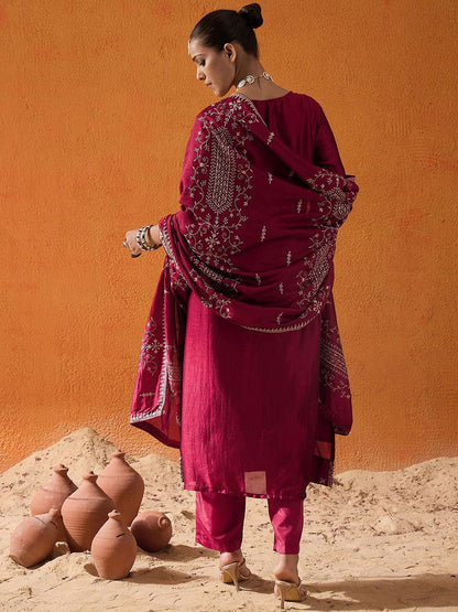 Dhiyona IE Ethnic Motifs Embroidered Thread Work Straight Kurta With Trousers & Dupatta