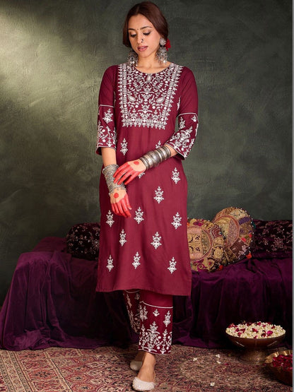 Women Ethnic Motifs Embroidered Regular Thread Work Kurta with Trousers & With Dupatta