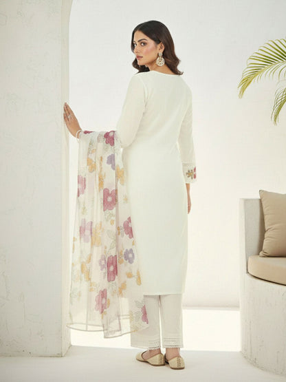 Dhiyona CH Women Floral Embroidered Regular Thread Work Kurta with Trousers & With Dupatta