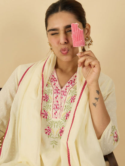 Women Floral Embroidered Regular Thread Work Pure Cotton Kurta with Trousers & With Dupatta