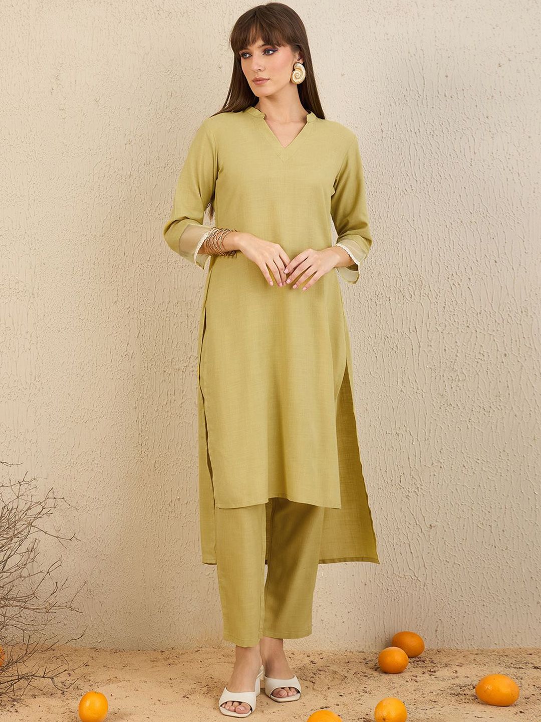 Mandarin Collar Kurta with Trousers