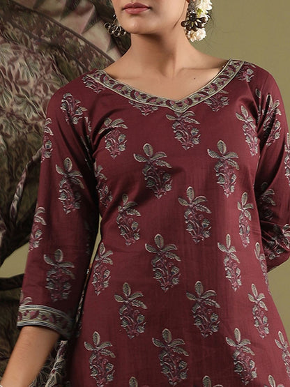 Dhiyona IE Women Floral Printed Regular Pure Cotton Kurta with Salwar & With Dupatta