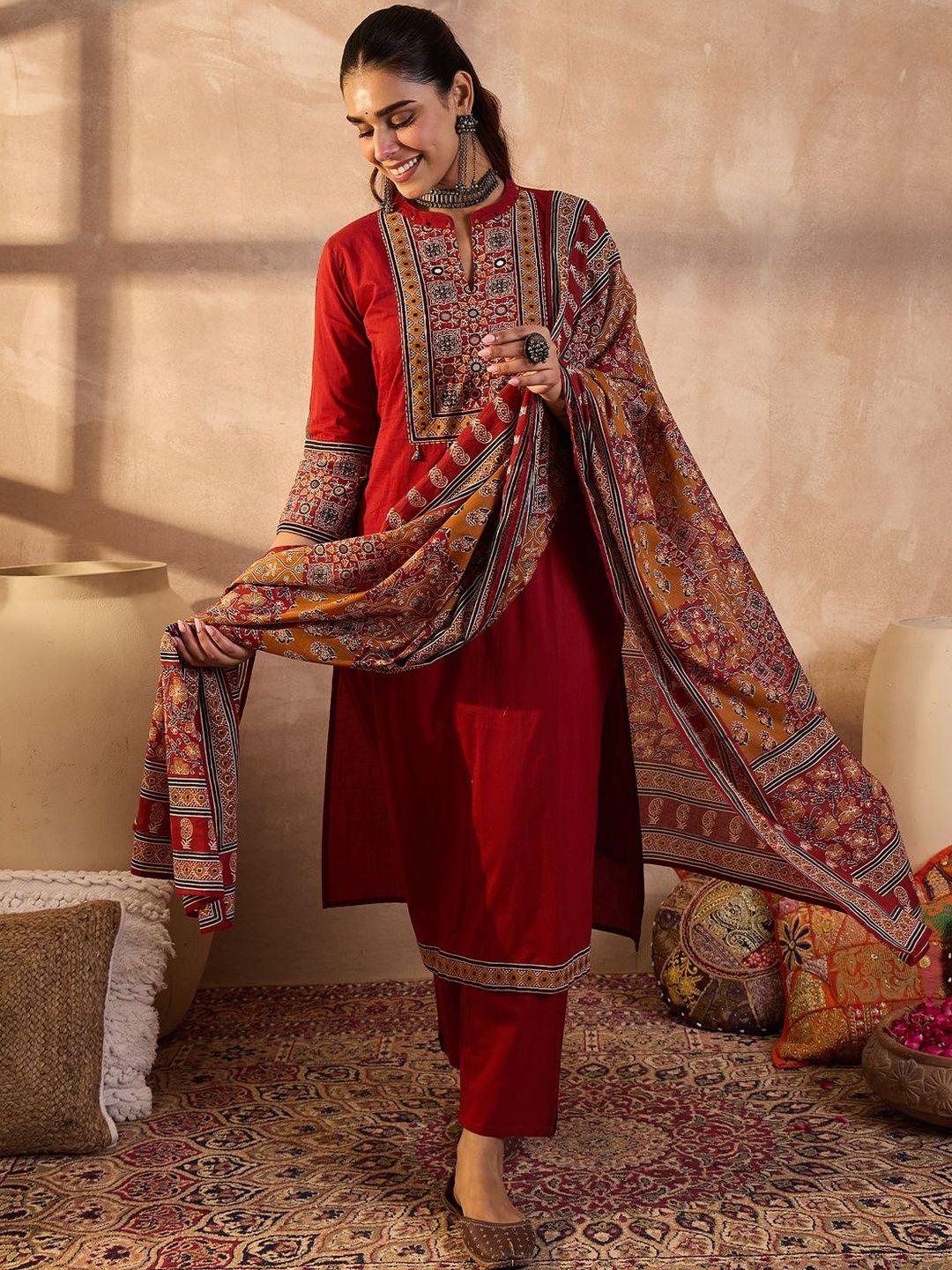 Dhiyona IE Women Ethnic Motifs Embroidered Beads and Stones Pure Cotton Kurta with Trousers