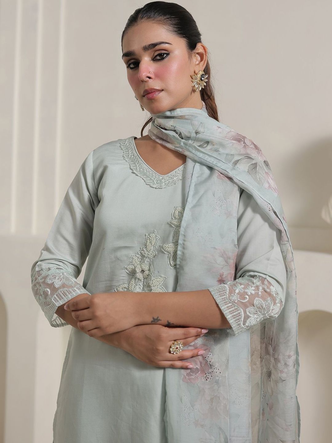 Women Floral Embroidered Beads and Stones Kurta with Trousers & Dupatta