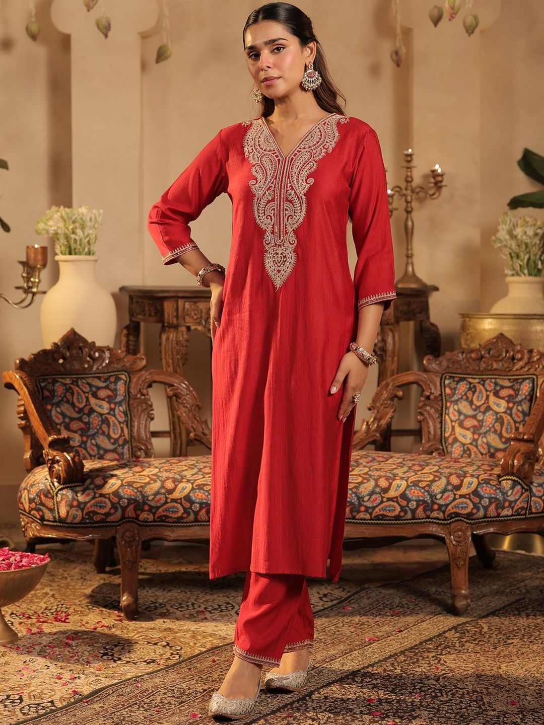 Women Paisley Embroidered Regular Kurta & Trouser With Dupatta