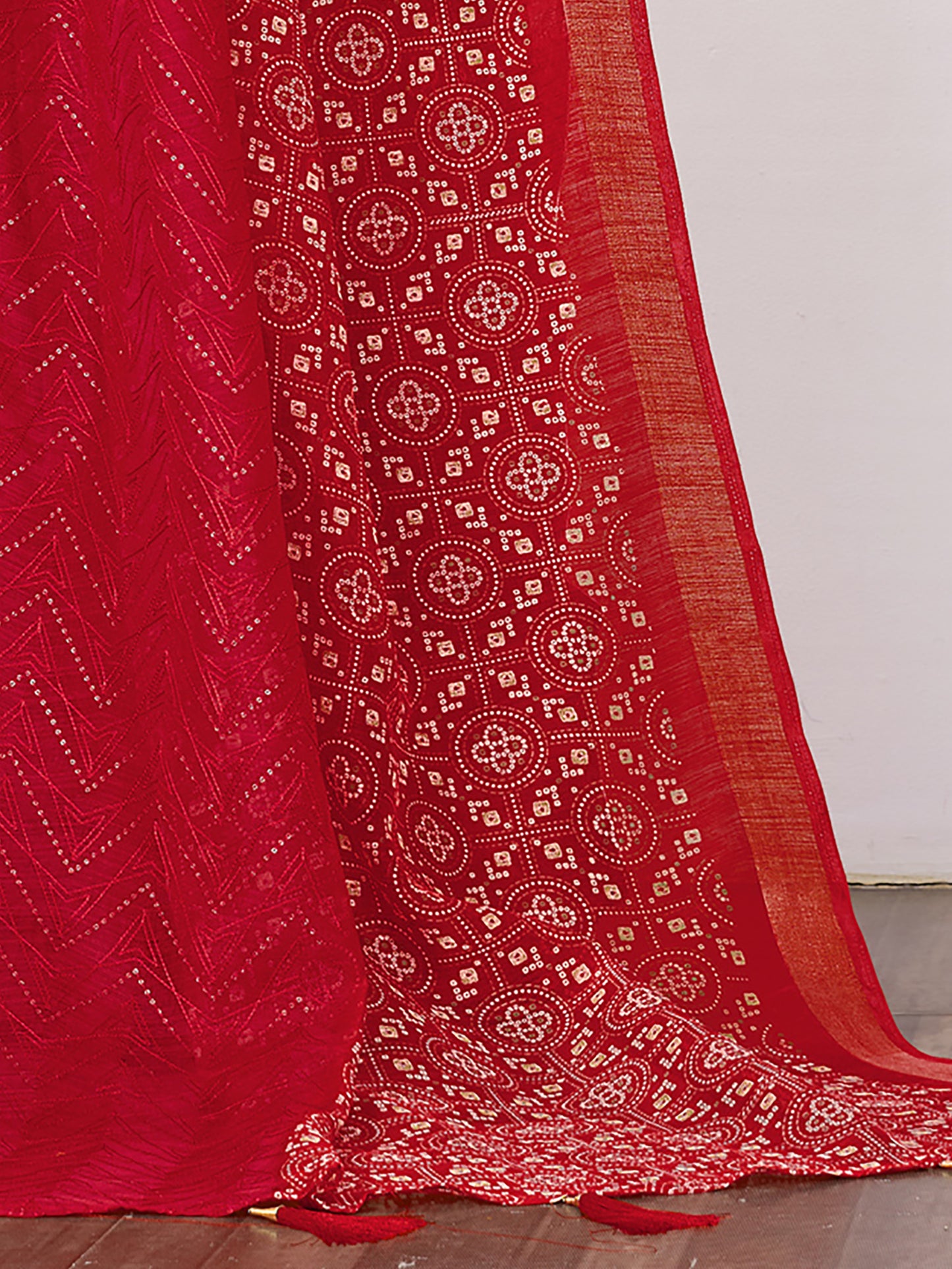 Women's Soft Silk Red Embroidered Designer Saree With Blouse Piece