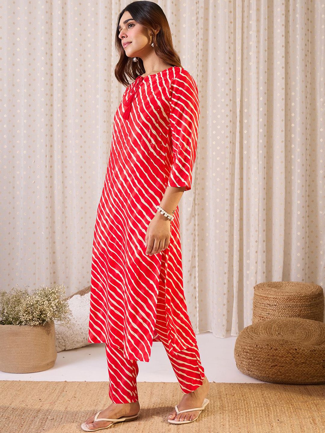 Dhiyona IE Printed Tie-Up Neck Tunic With Trouser