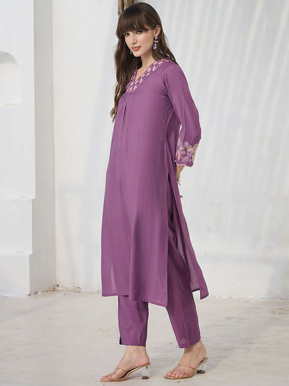 Floral Embroidered Thread Work Straight Kurta With Trousers