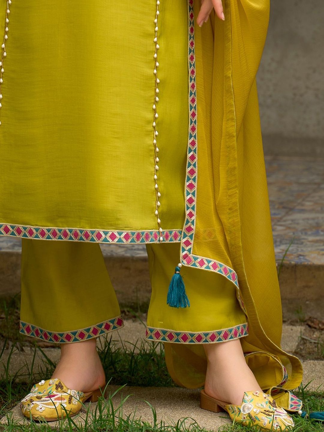 Floral Embroidered A-Line Round Neck Beads & Stones Kurta With Trousers & Dupatta