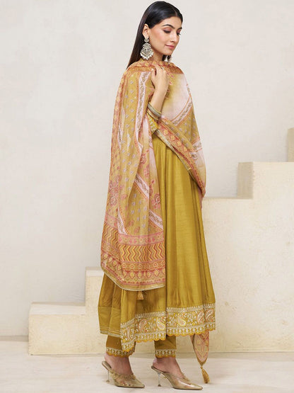 Dhiyona CH Women Floral Embroidered Pleated Mirror Work Kurta with Trousers & Dupatta