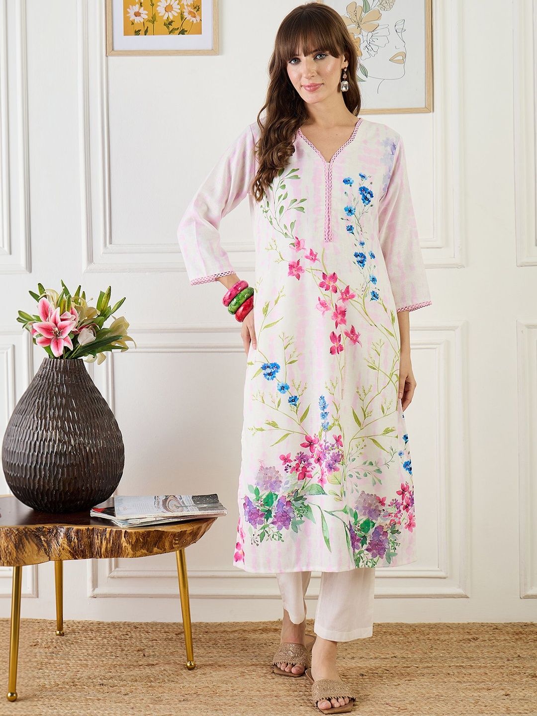 Dhiyona IE Women Floral Printed Regular Linen Kurta with Trousers