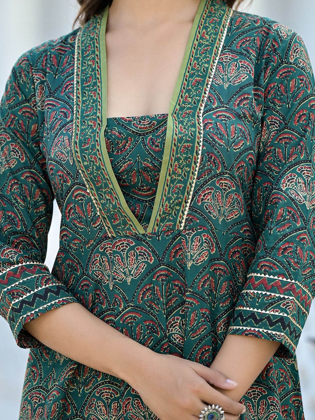 Dhiyona VA Women's Ethnic Motifs Printed Gotta Patti Cotton Kurta with Trousers & Dupatta