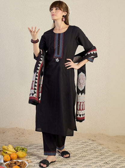 Women Ethnic Motifs Embroidered Regular Thread Work Pure Cotton Kurta with Trousers & With Dupatta