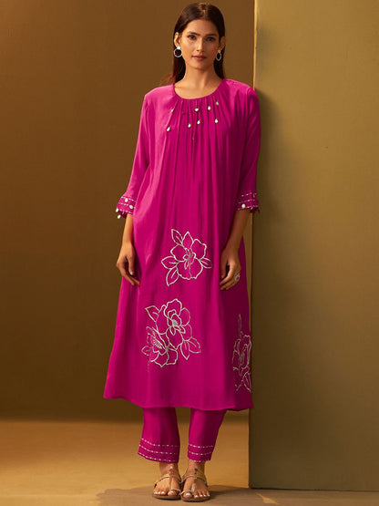 Dhiyona IE Floral Embroidered Round Neck Tunic With Trousers