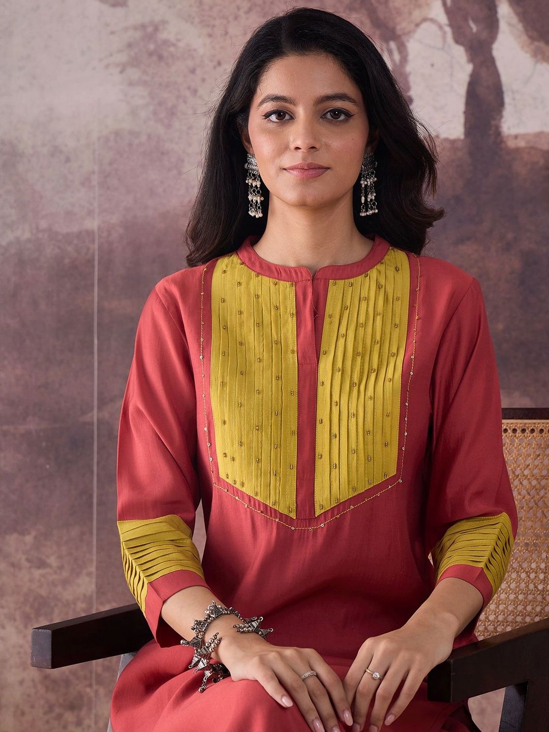 Dhiyona IE Embroidered Mandarin Collar Tunic With Trousers